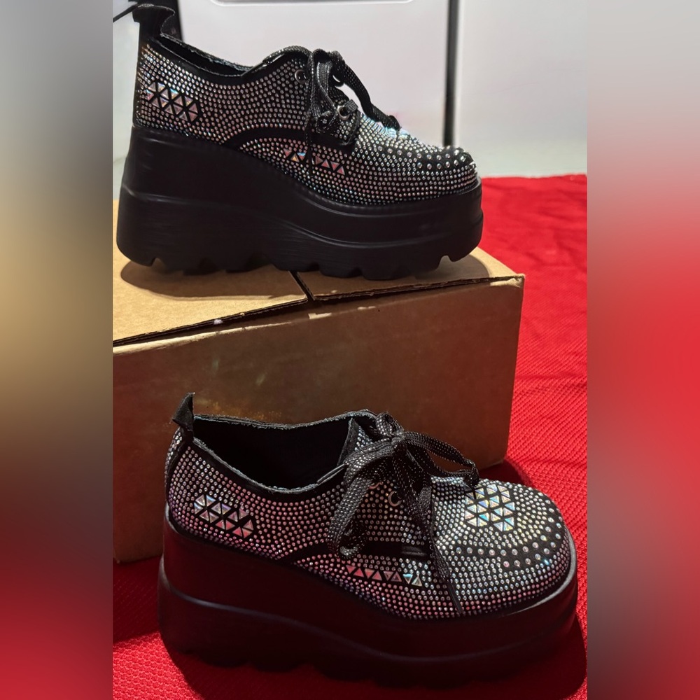 Elegant Black Rhinestone Platform Shoes